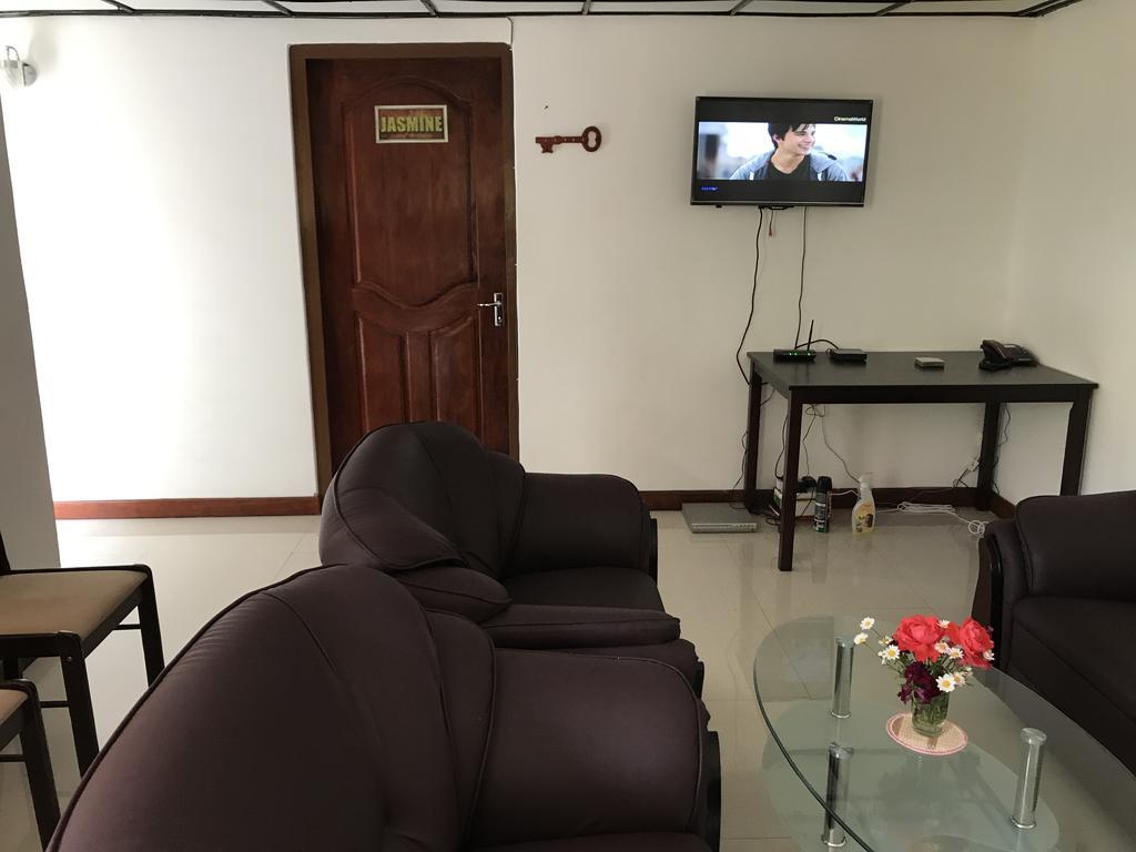 Aerizo Bungalow & Tours 누와라 엘리야 외부 사진
